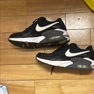 Nike Air Max Black and White Sneakers